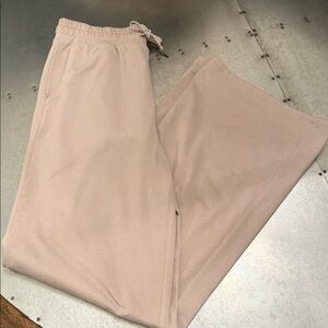 Vuori Women's Blush Wide-Leg Jogger Pants